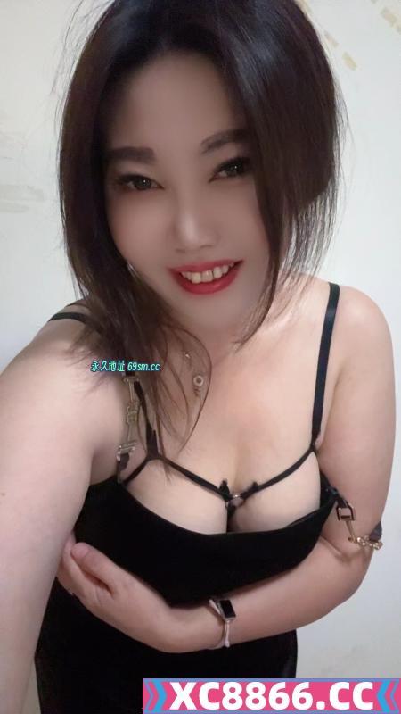 欲求不满的性大骚娘们