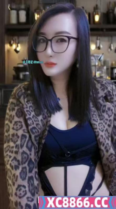 合肥眼镜姐