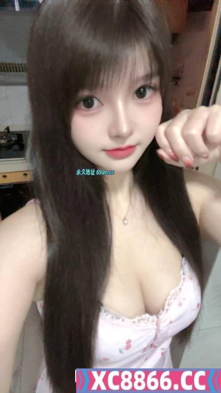 龙岗纯欲大奶萌妹