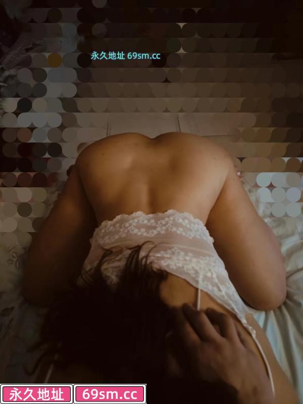 巨臀高挑实在少妇