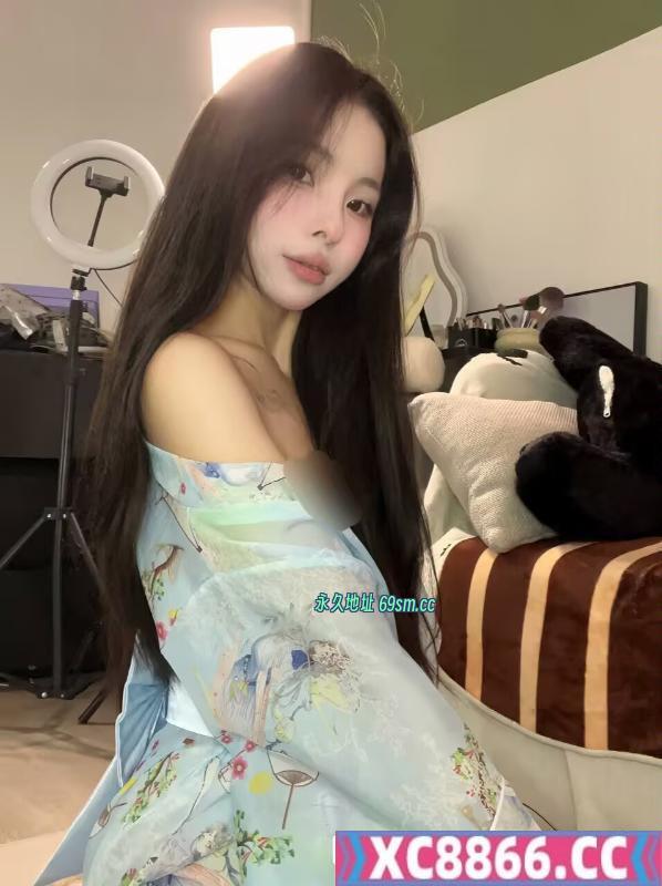 普陀风骚制服屁桃
