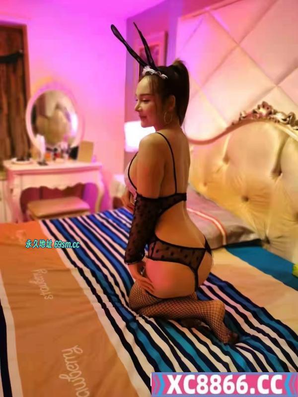混血维族美女