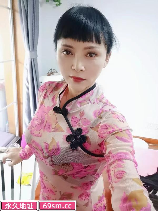 凤凰西街大胸骚妇蝴蝶