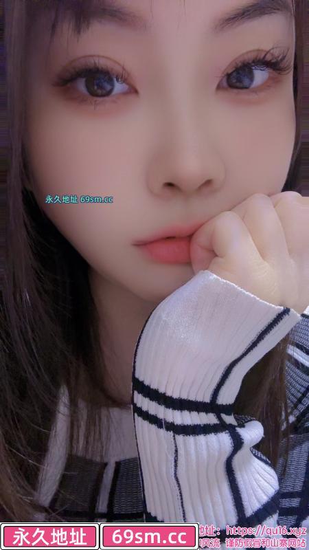 大胸小姐姐