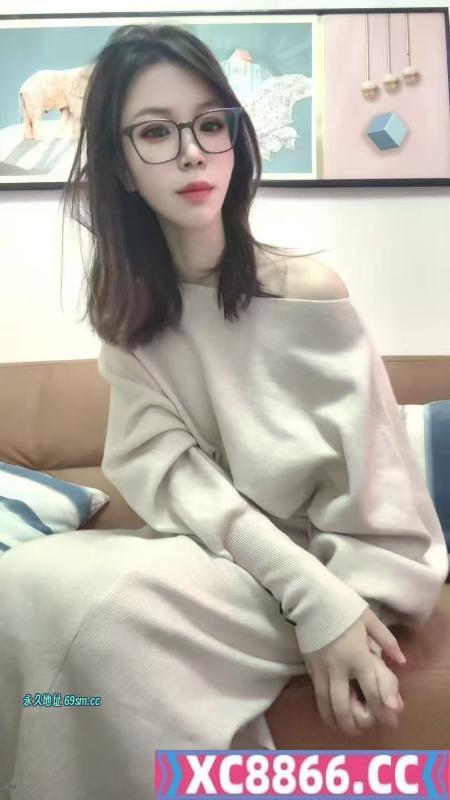 铁西眼镜反差少妇