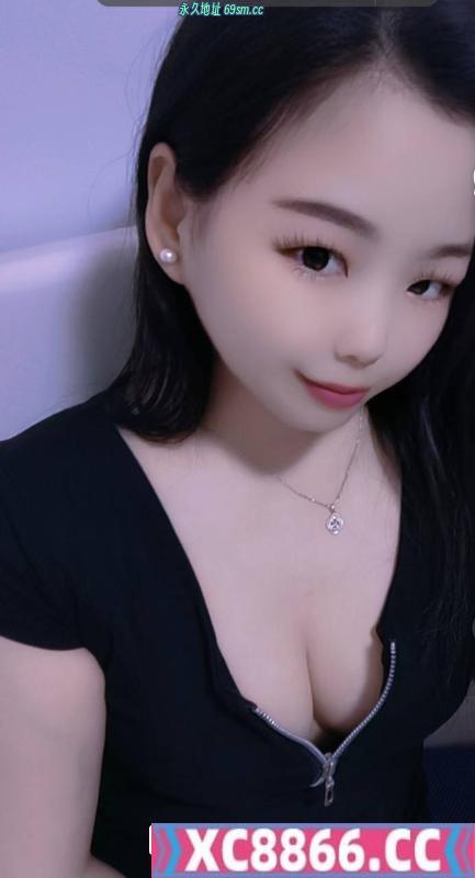 丰满大胸少妇
