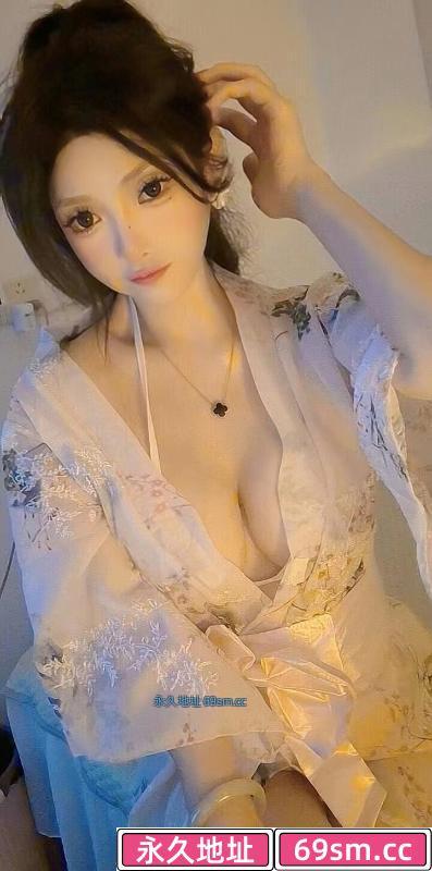 上城深喉女神骚小C