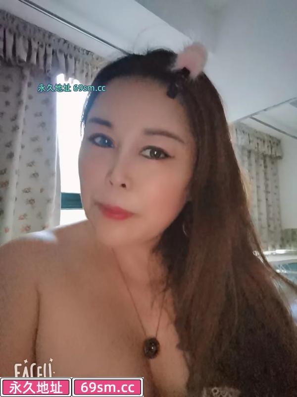 巨乳熟女