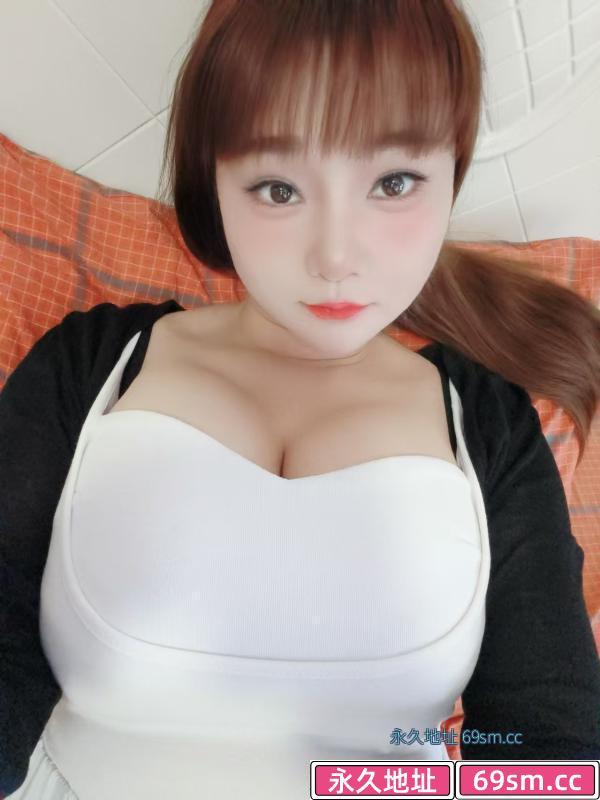 甜美出击性感小苹果