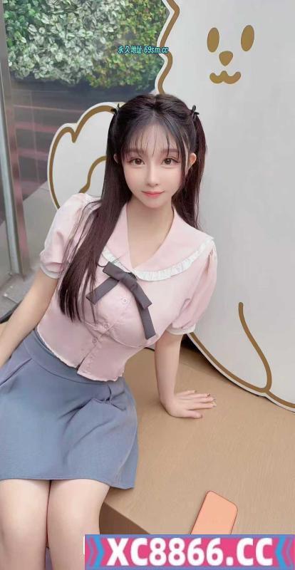 反差D奶小柳岩