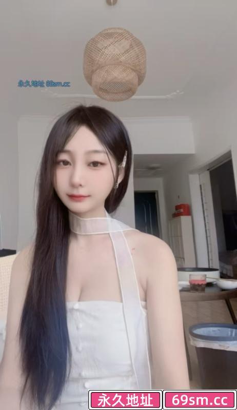 零零后嫩妹子