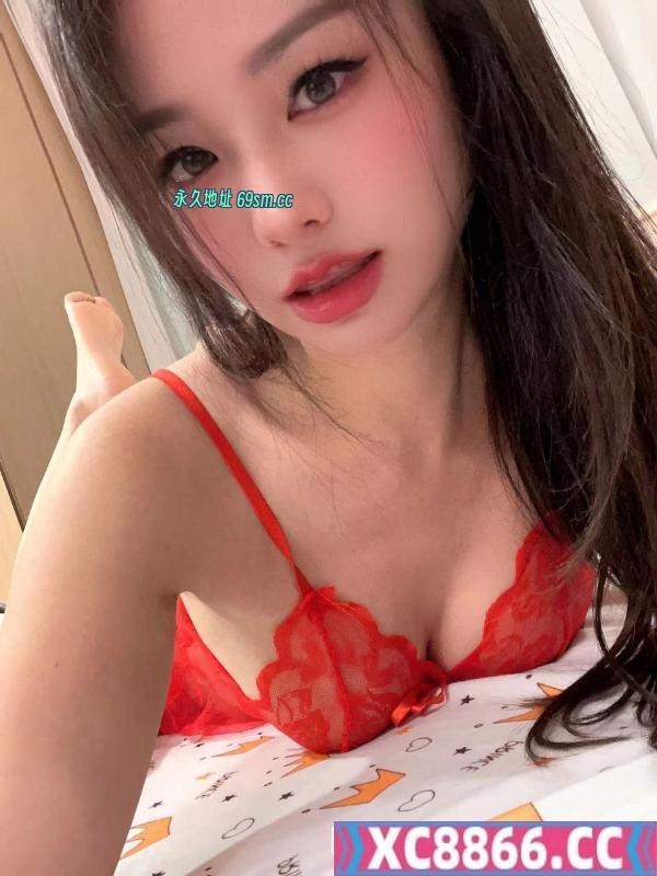 苗条性感水床服务小樱