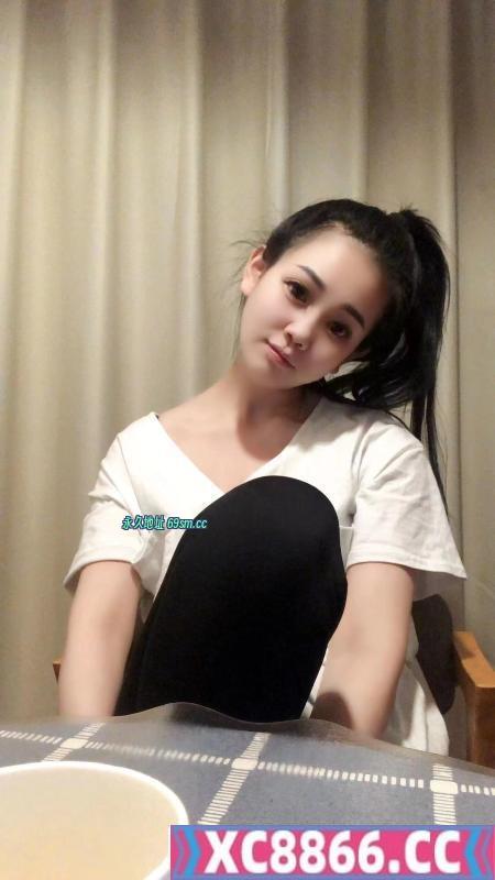 大胸彤彤