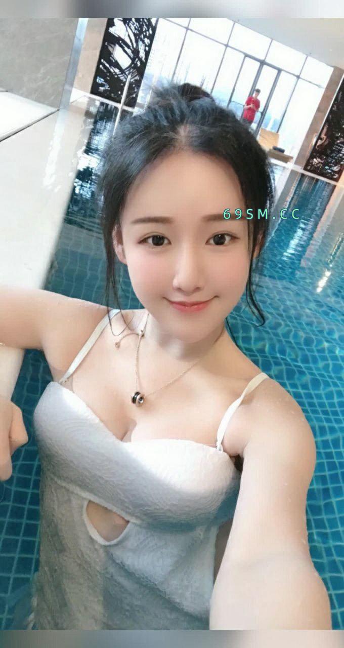喜欢抱着操的大胸妹