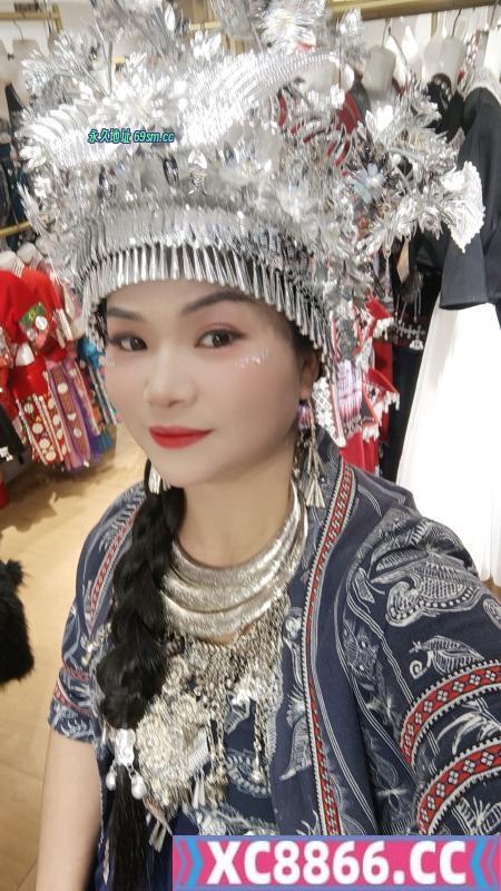 大东苗族小妹