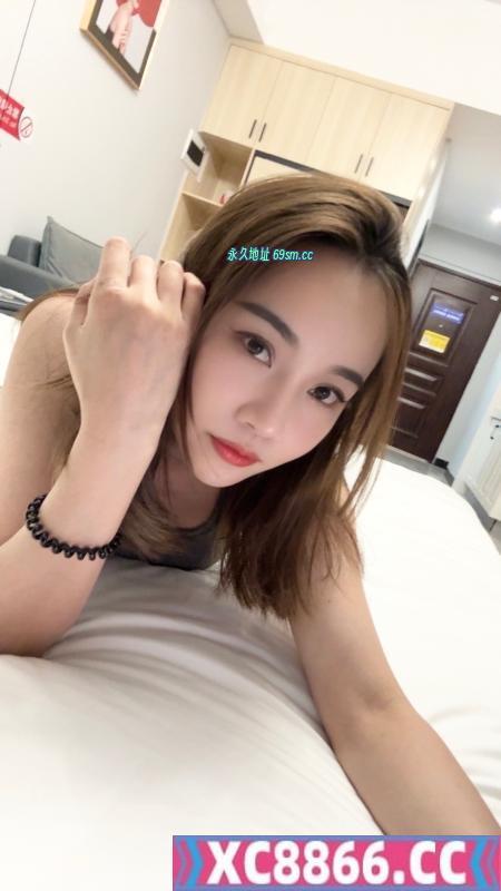 轻熟长腿御姐型少妇