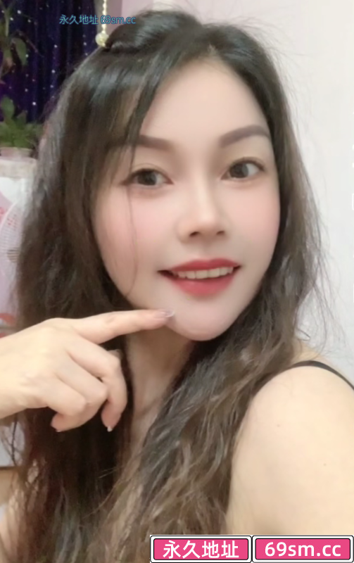 青秀居家大胸玫瑰杏子