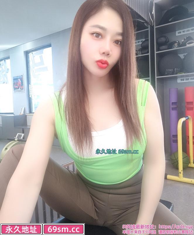 滨江大胸妹
