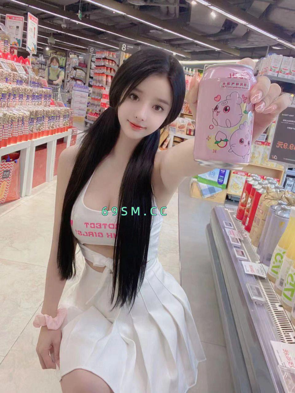 热情大奶陪洗澡