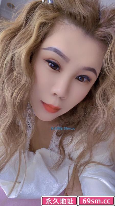 西青花式小姐姐
