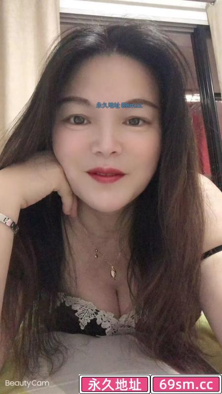 大奶熟女口活很好