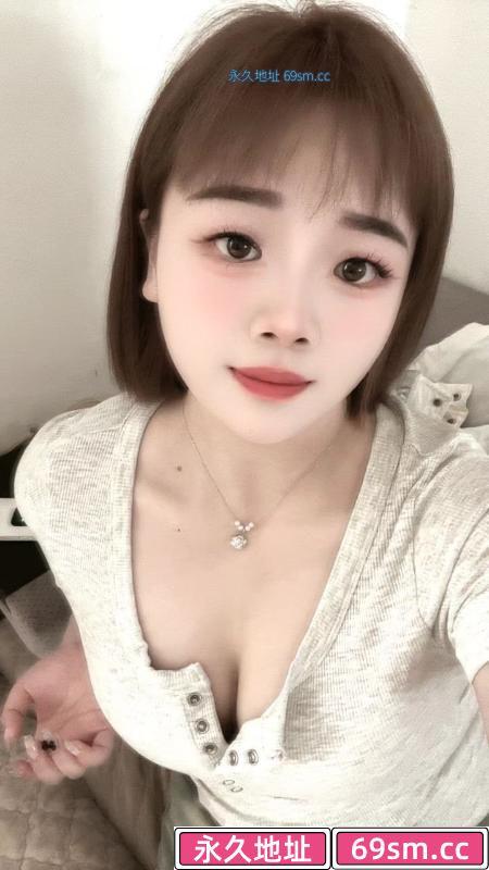 性感大胸妹子