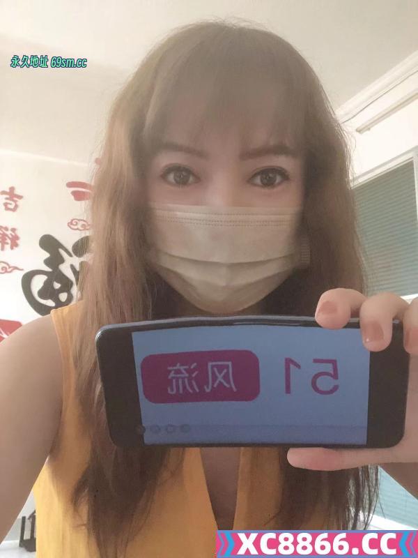 巨乳撩人少妇