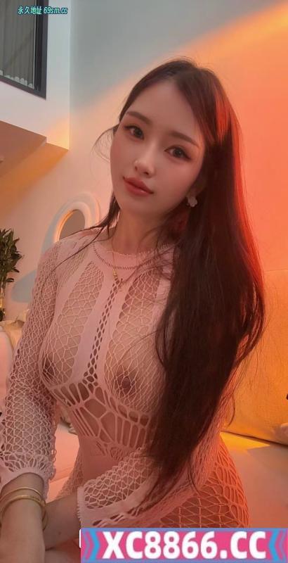 南山性感大奶妹子