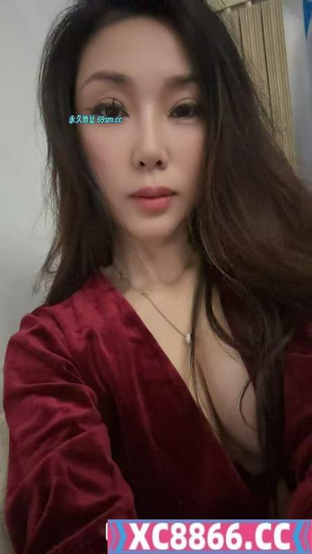 南开妩媚女人