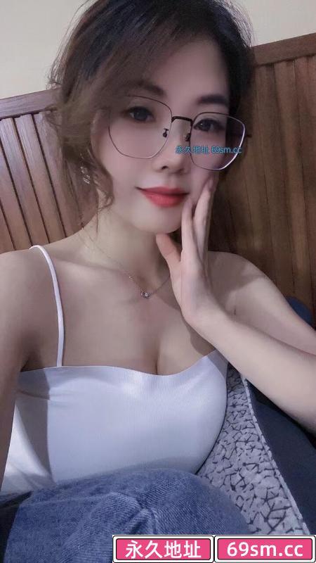 漂亮美少妇