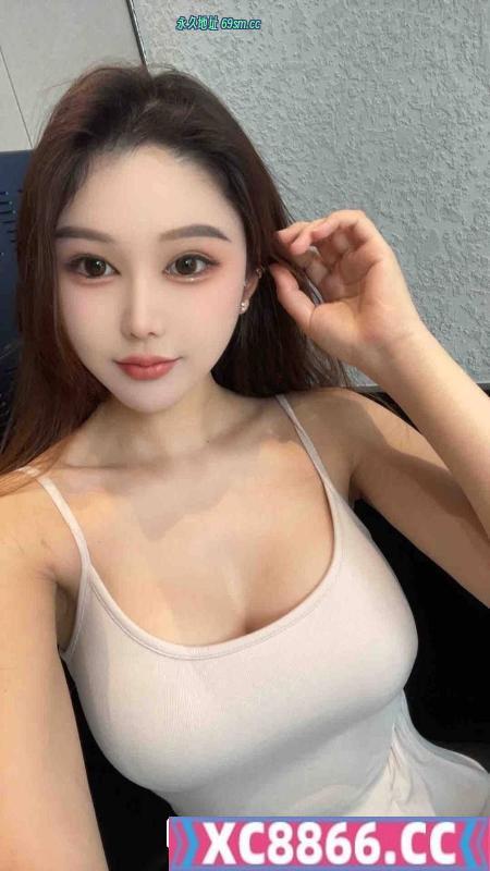 潘家园风骚小少妇