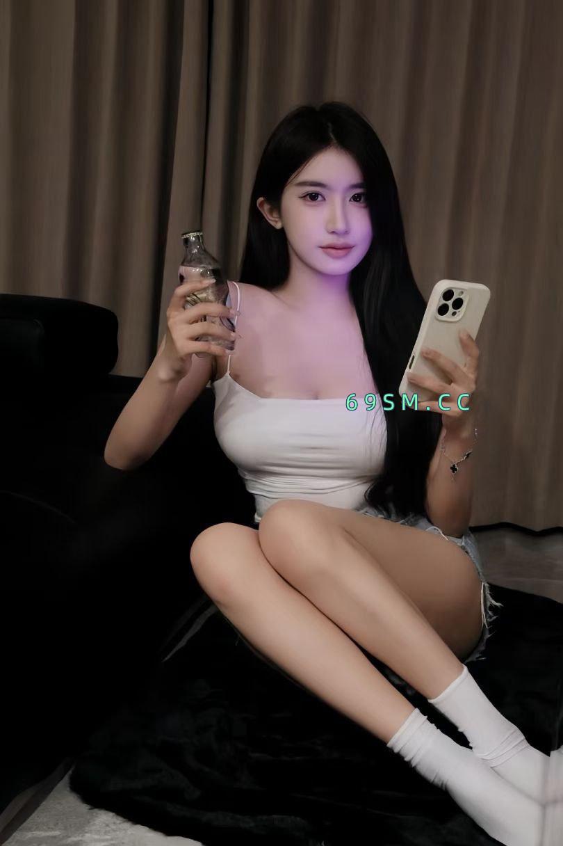 巨奶芸芸