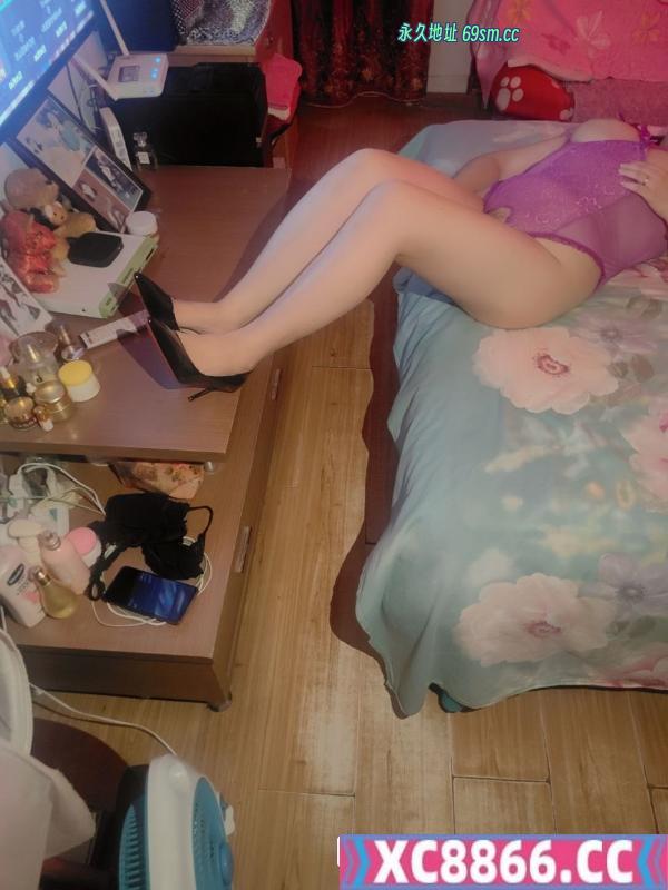 炮击圆奶熟女