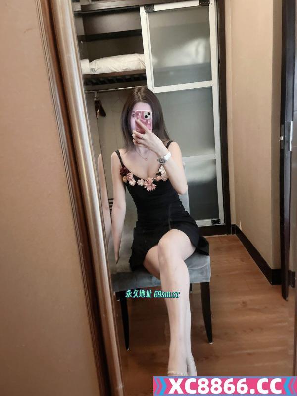 兼职清纯动人小嫩妹
