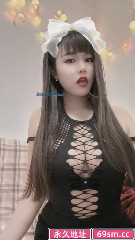 静安D乳美女