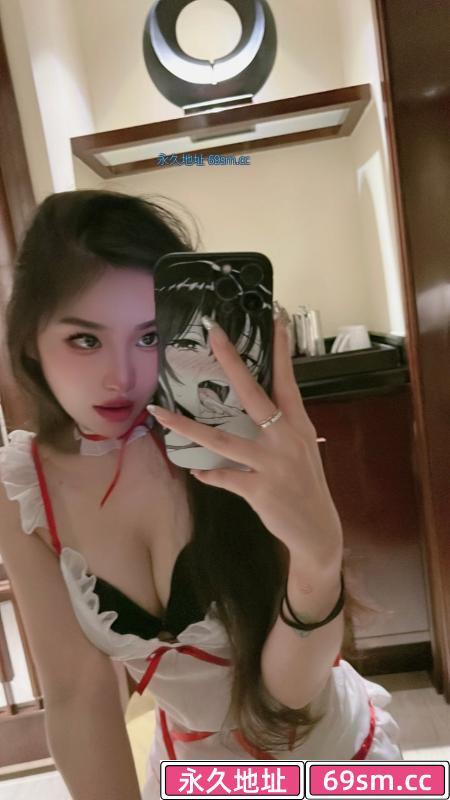 大胸制服可吻若如