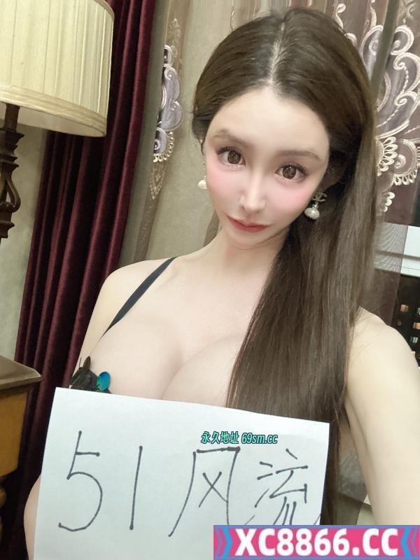 沈阳最美Ts带把女孩