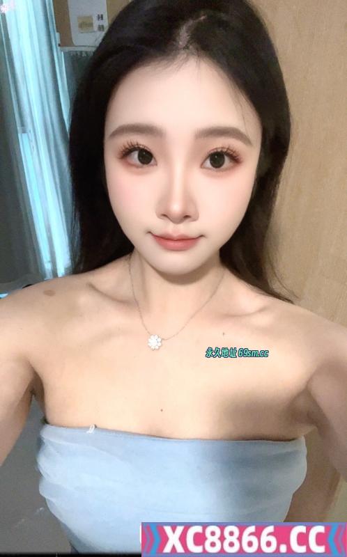 南城大腚翘臀妹
