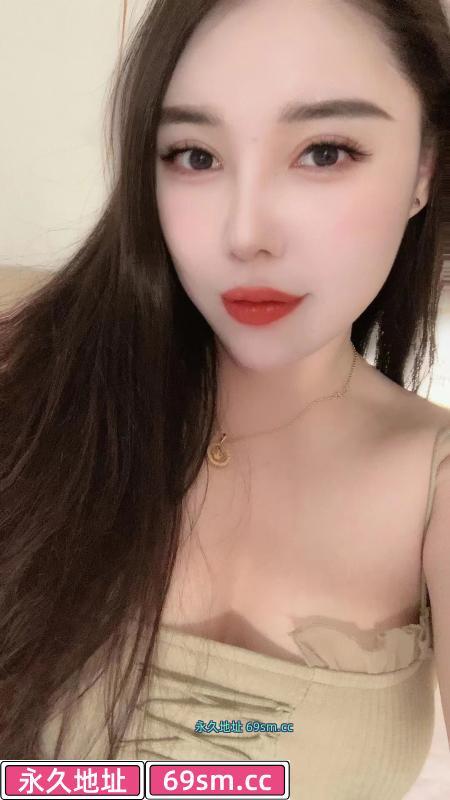 建邺大胸小少妇