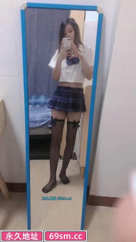黑丝美腿骚叶子