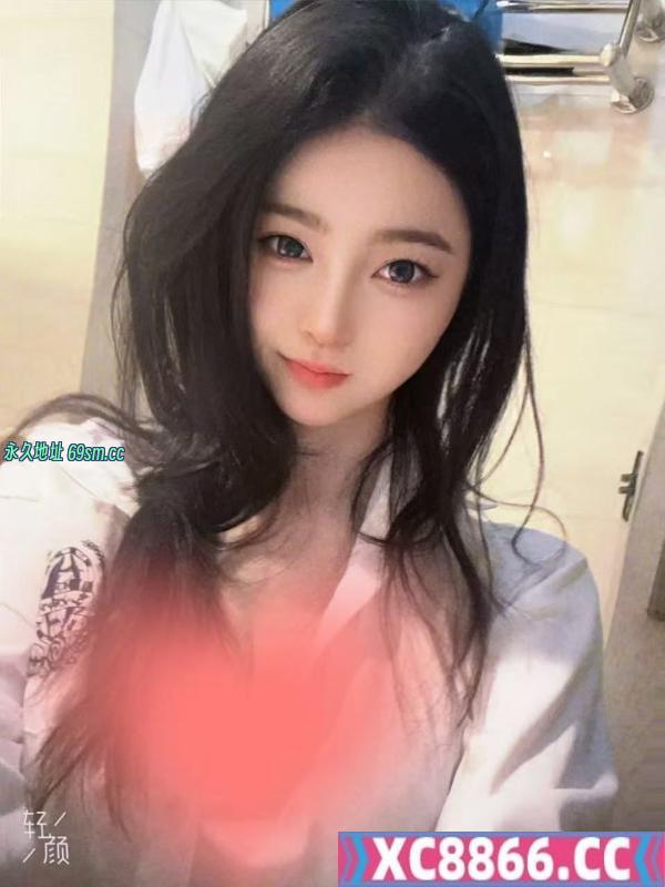 黑丝翘臀活好妹纸