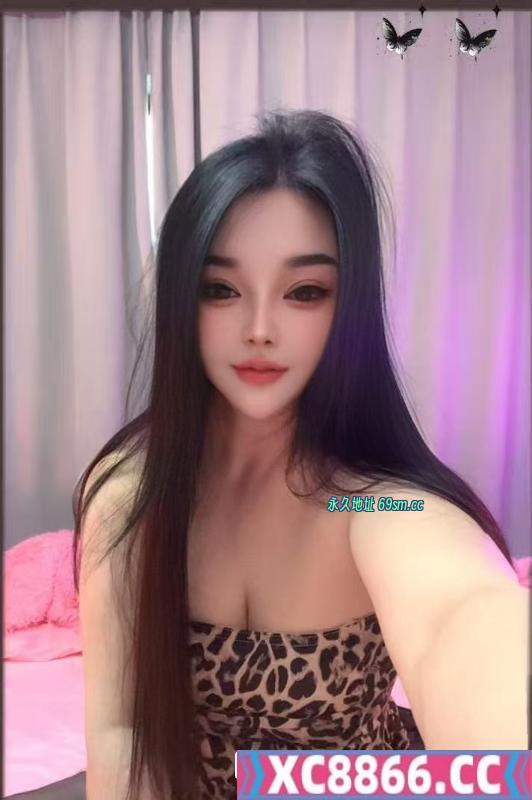 翘臀大奶骚妇