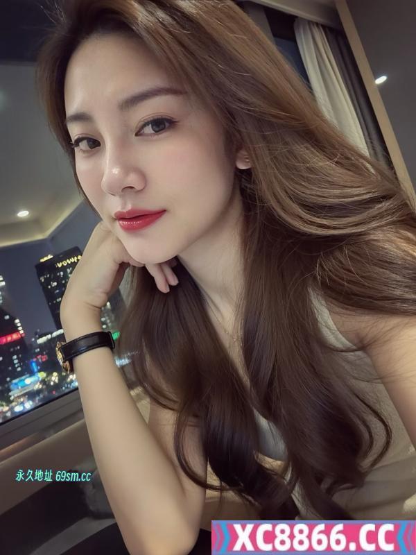口暴大胸美少妇
