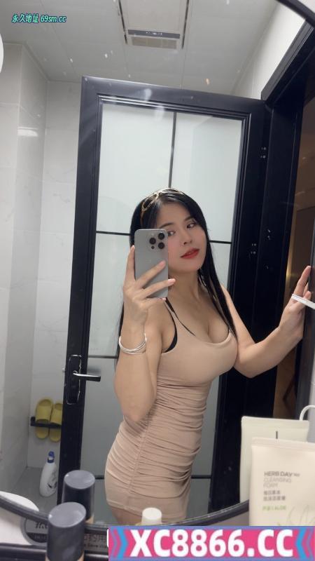 风骚型大胸少妇