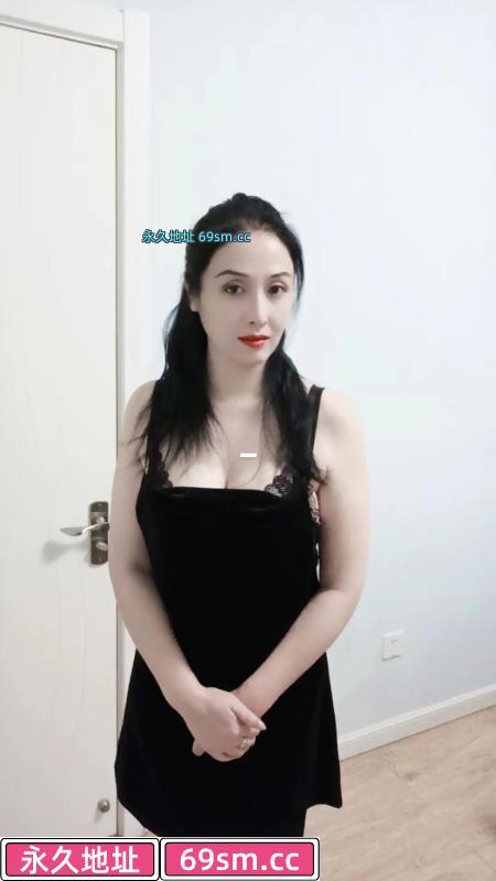 白净温柔熟女