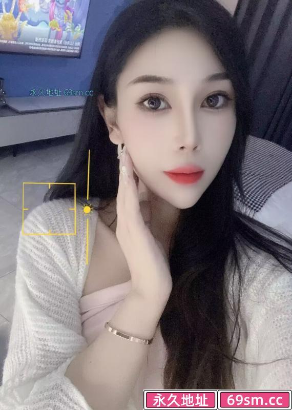 苗条身材性感美女