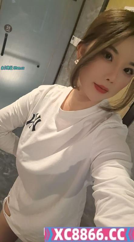 一个大奶的宝藏女孩