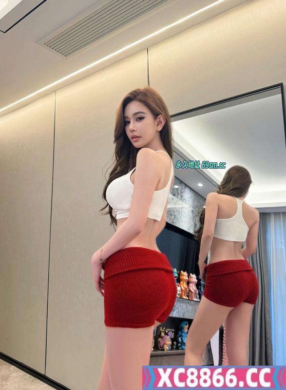 健身达人翘臀御姐小西
