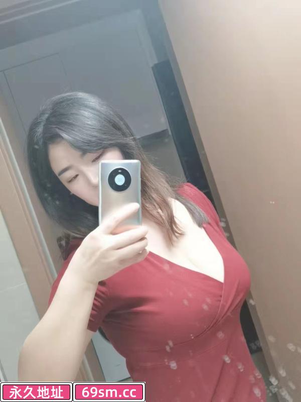 丰满大奶少妇