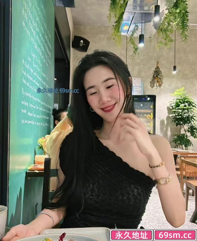 我的丝袜诱惑姐姐